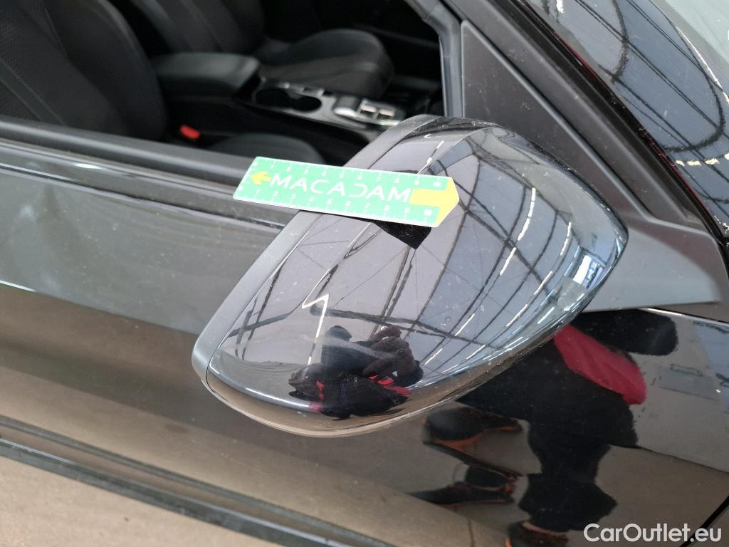  Peugeot  208  GT 1.2 PureTech 130CV BVA8 E6d #19