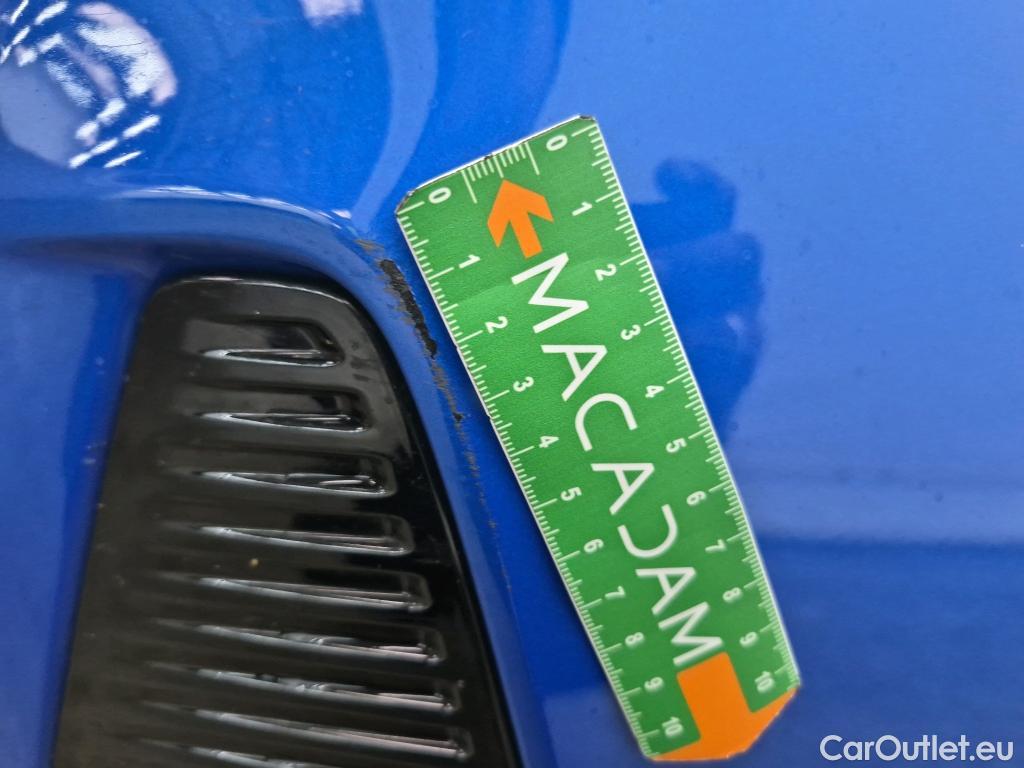  Peugeot  3008 PEUGEOT  / 2020 / 5P / SUV 1.6 HYBRID4 300 E-EAT8 GT #25