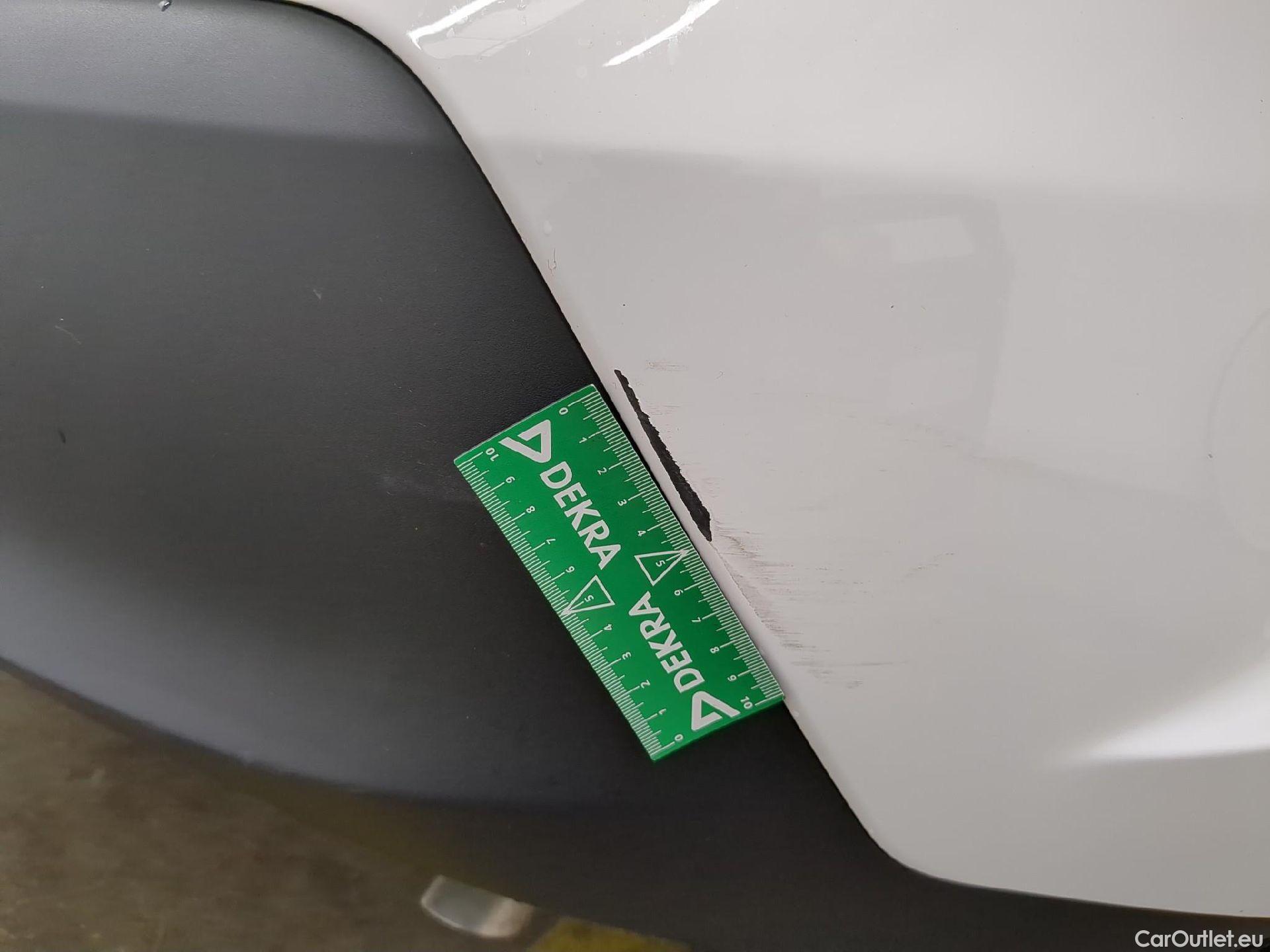  Toyota  Yaris Cross TOYOTA  Hybride / 2021 / 5P / SUV 1.5 HYBRID 116H DYNAMIC AUTO #4