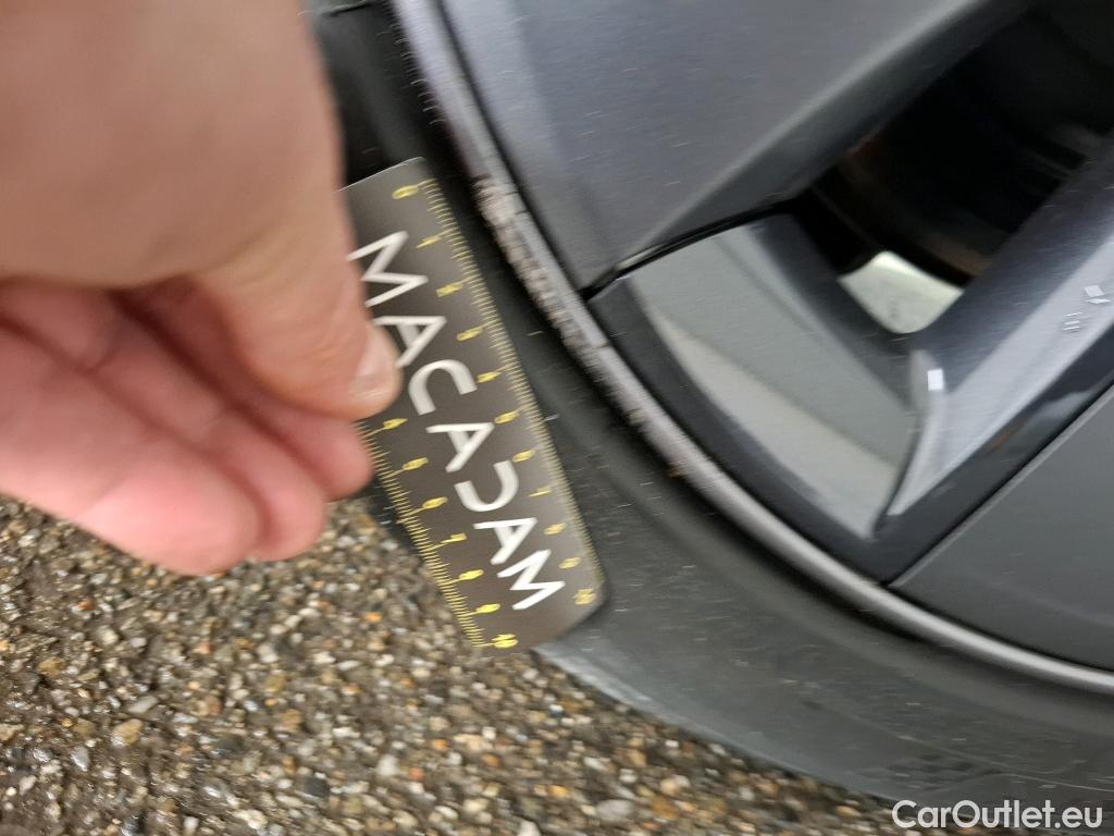  Tesla  Model 3 TESLA   2018  4P  Berline Propulsion #21