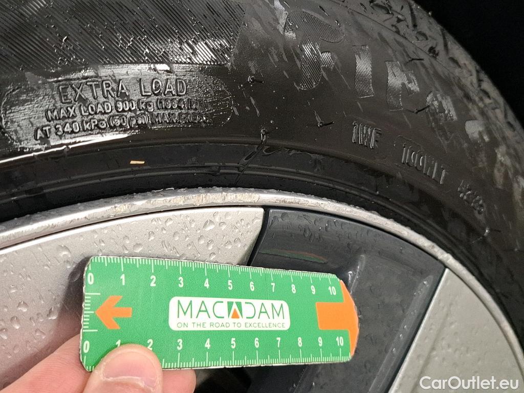  Tesla  Model Y TESLA  / 2020 / 5P / SUV Long Range Dual Motor AWD #4