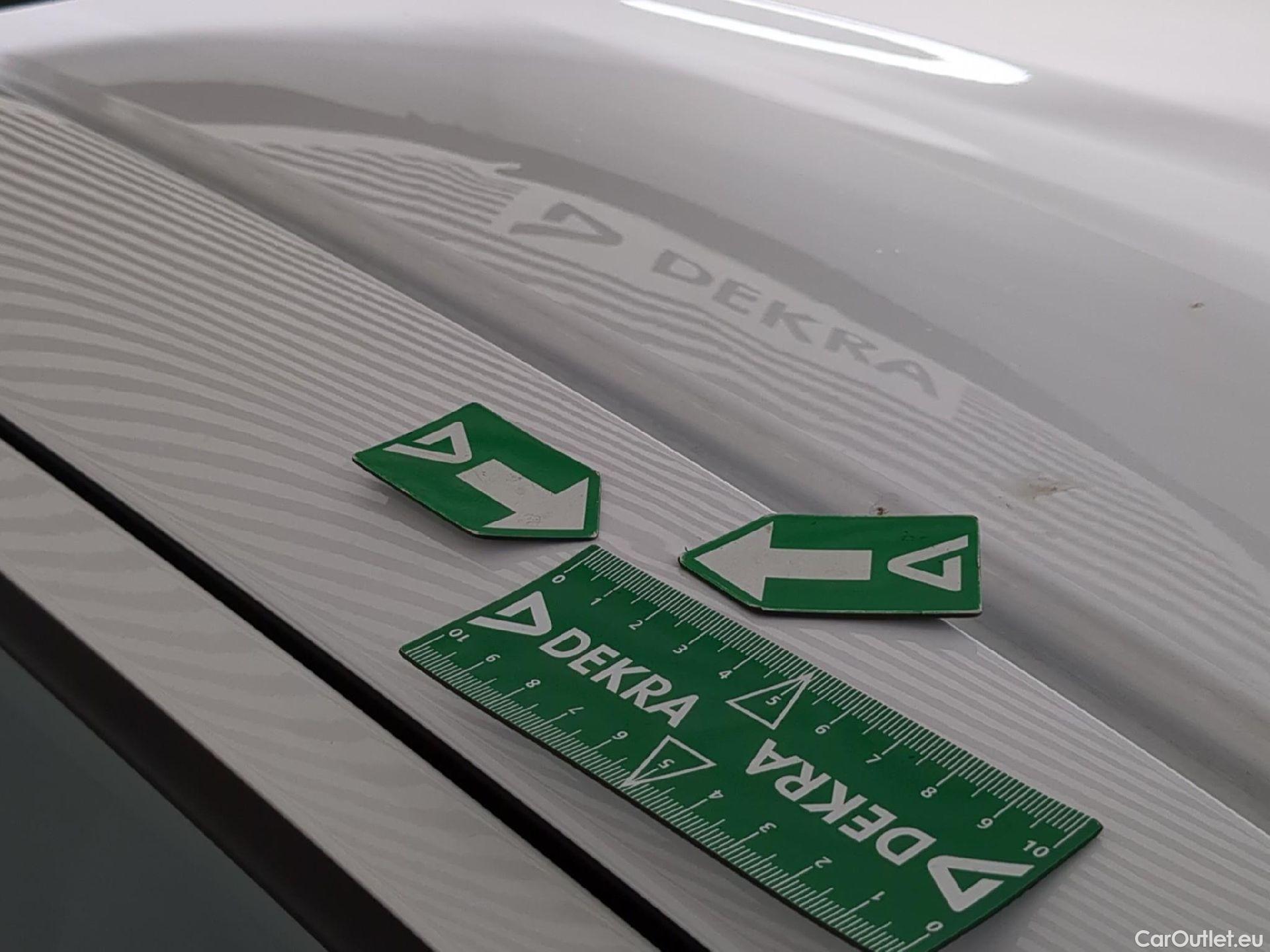  Toyota  Yaris Cross TOYOTA  Hybride / 2021 / 5P / SUV 1.5 HYBRID 116H DYNAMIC AUTO #8