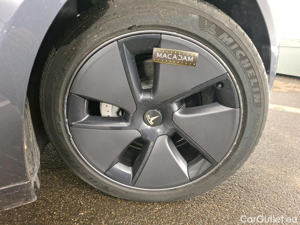  Tesla  Model 3 TESLA   2018  4P  Berline Propulsion #15