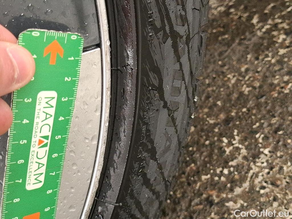  Tesla  Model Y TESLA  / 2020 / 5P / SUV Long Range Dual Motor AWD #6