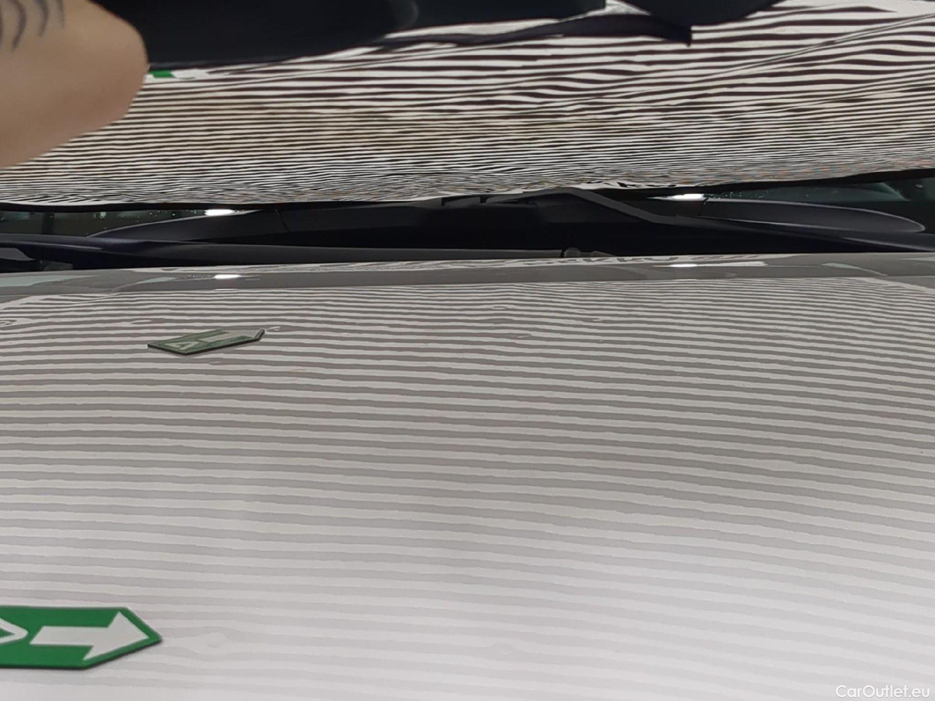  Toyota  Yaris Cross TOYOTA  Hybride / 2021 / 5P / SUV 1.5 HYBRID 116H DYNAMIC AUTO #23