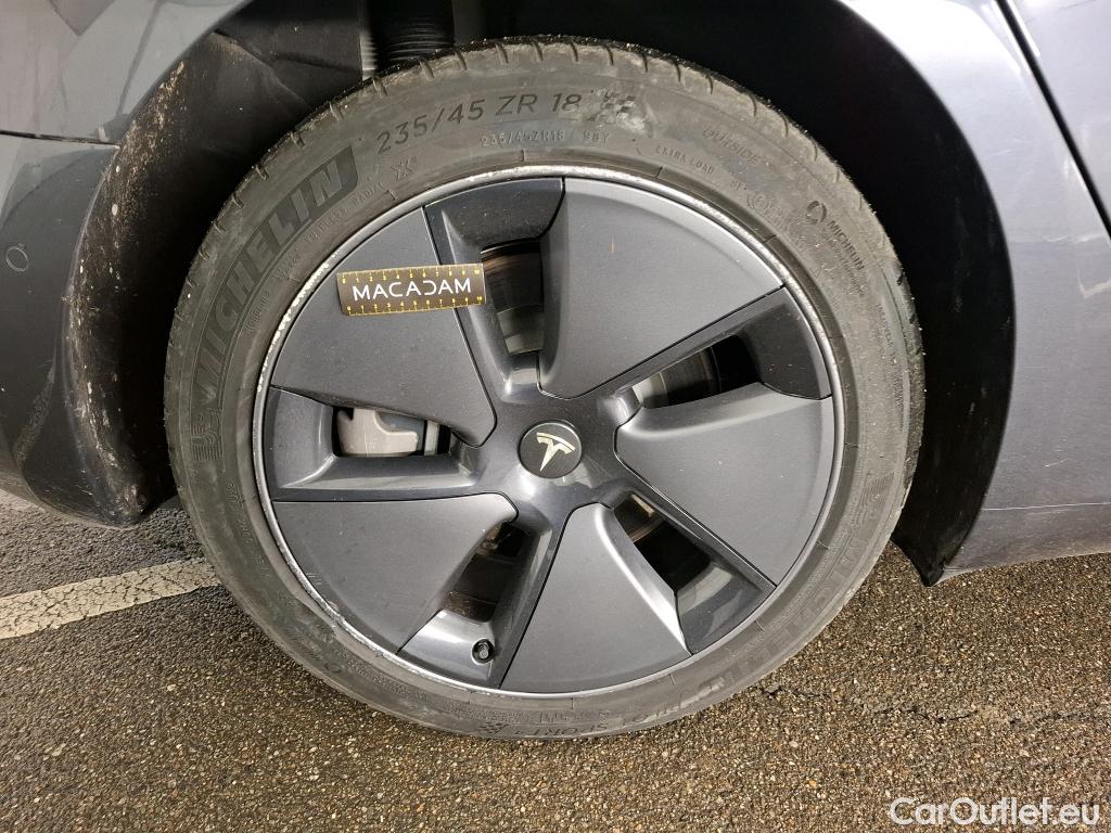  Tesla  Model 3 TESLA   2018  4P  Berline Propulsion #10