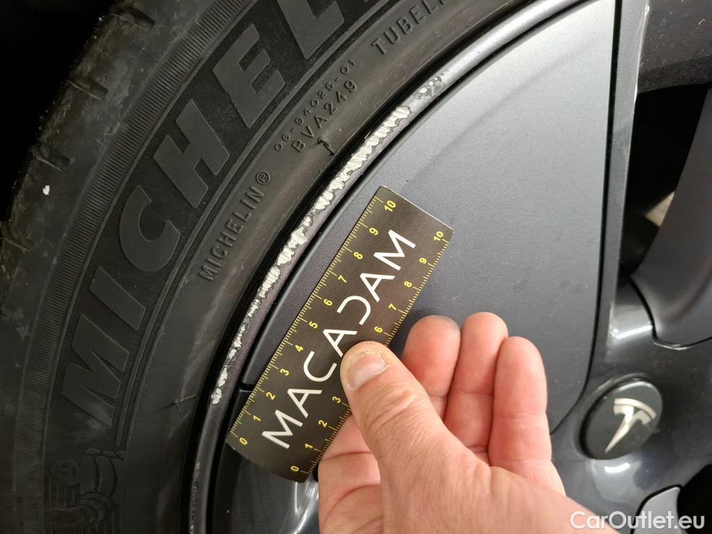  Tesla  Model 3 TESLA   2018  4P  Berline Propulsion #11