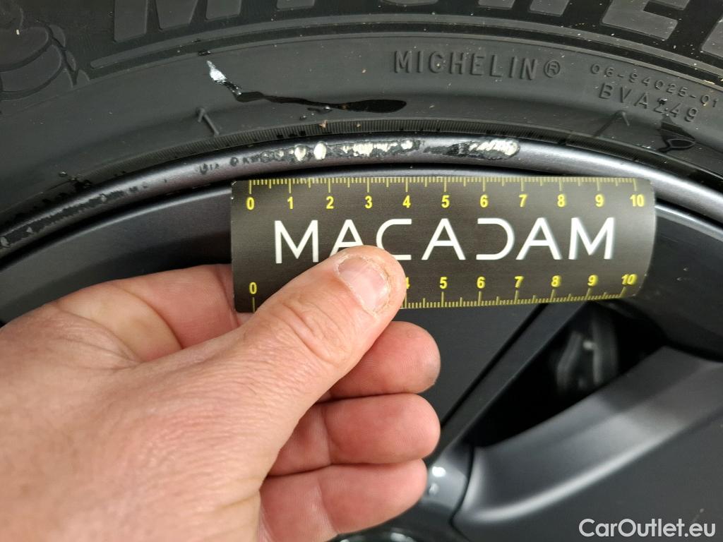  Tesla  Model 3 TESLA   2018  4P  Berline Propulsion #6