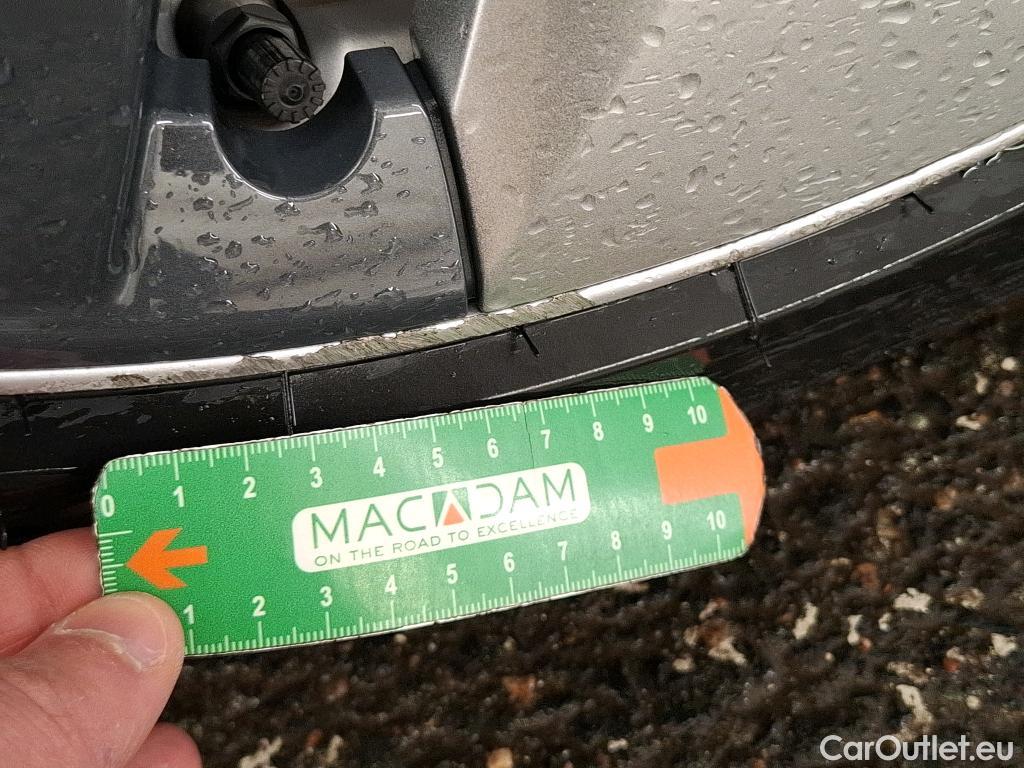  Tesla  Model Y TESLA  / 2020 / 5P / SUV Long Range Dual Motor AWD #19