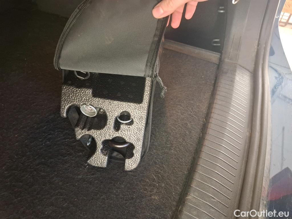  Volkswagen  Tiguan VOLKSWAGEN  / 2020 / 5P / SUV 1.4 eHybrid 245 DSG6 R-Line #5