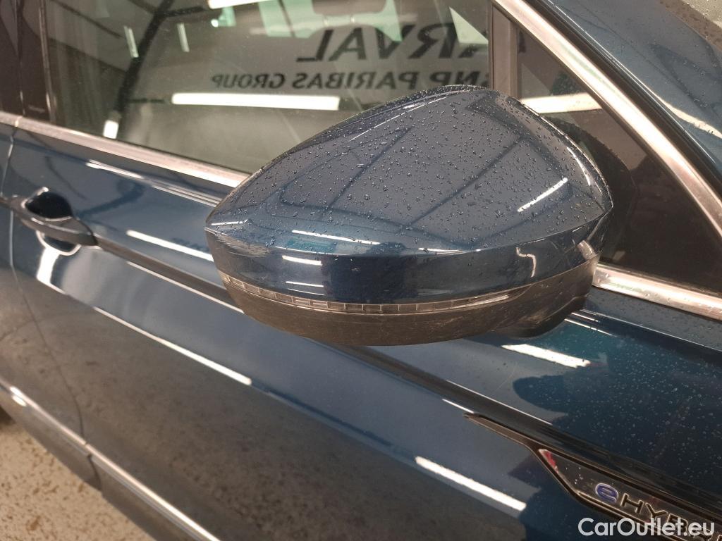  Volkswagen  Tiguan VOLKSWAGEN  / 2020 / 5P / SUV 1.4 eHybrid 245 DSG6 R-Line #16