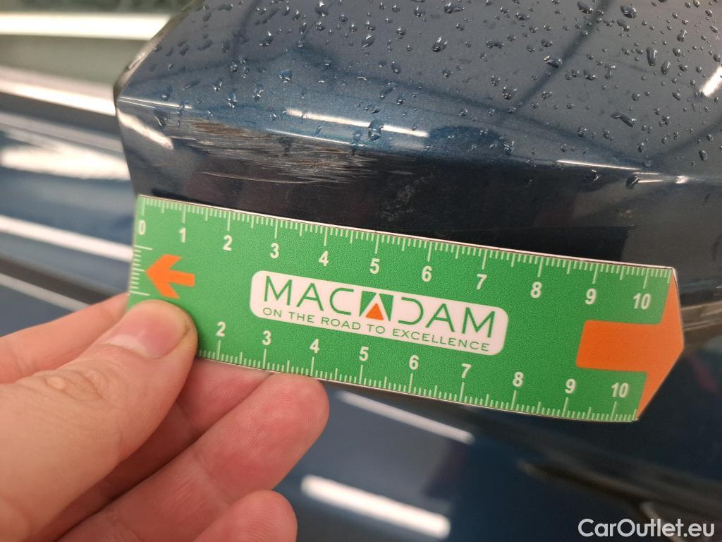  Volkswagen  Tiguan VOLKSWAGEN  / 2020 / 5P / SUV 1.4 eHybrid 245 DSG6 R-Line #17