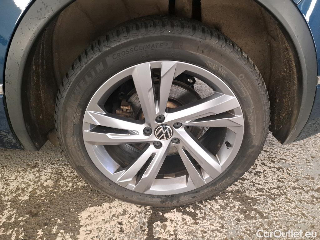  Volkswagen  Tiguan VOLKSWAGEN  / 2020 / 5P / SUV 1.4 eHybrid 245 DSG6 R-Line #6