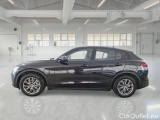  Alfa Romeo   STELVIO ALFA ROMEO / 2017 / 5P / SUV 2.2 TURBO DIESEL 190CV BUSINESS AT8 Q4 #8