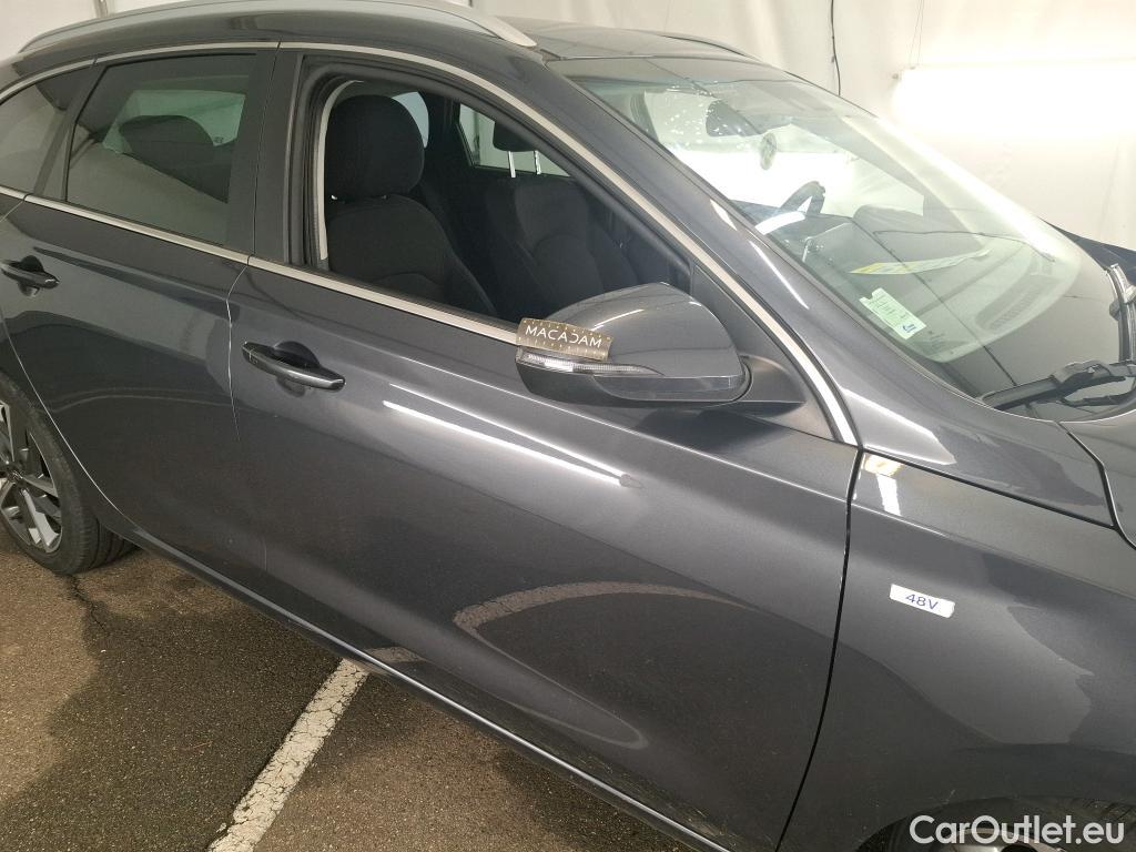  Hyundai  i30 HYUNDAI  Sport Wagon  2020  5P Break 10 TGDI 120 MHEV IMT CREATIVE SW #16