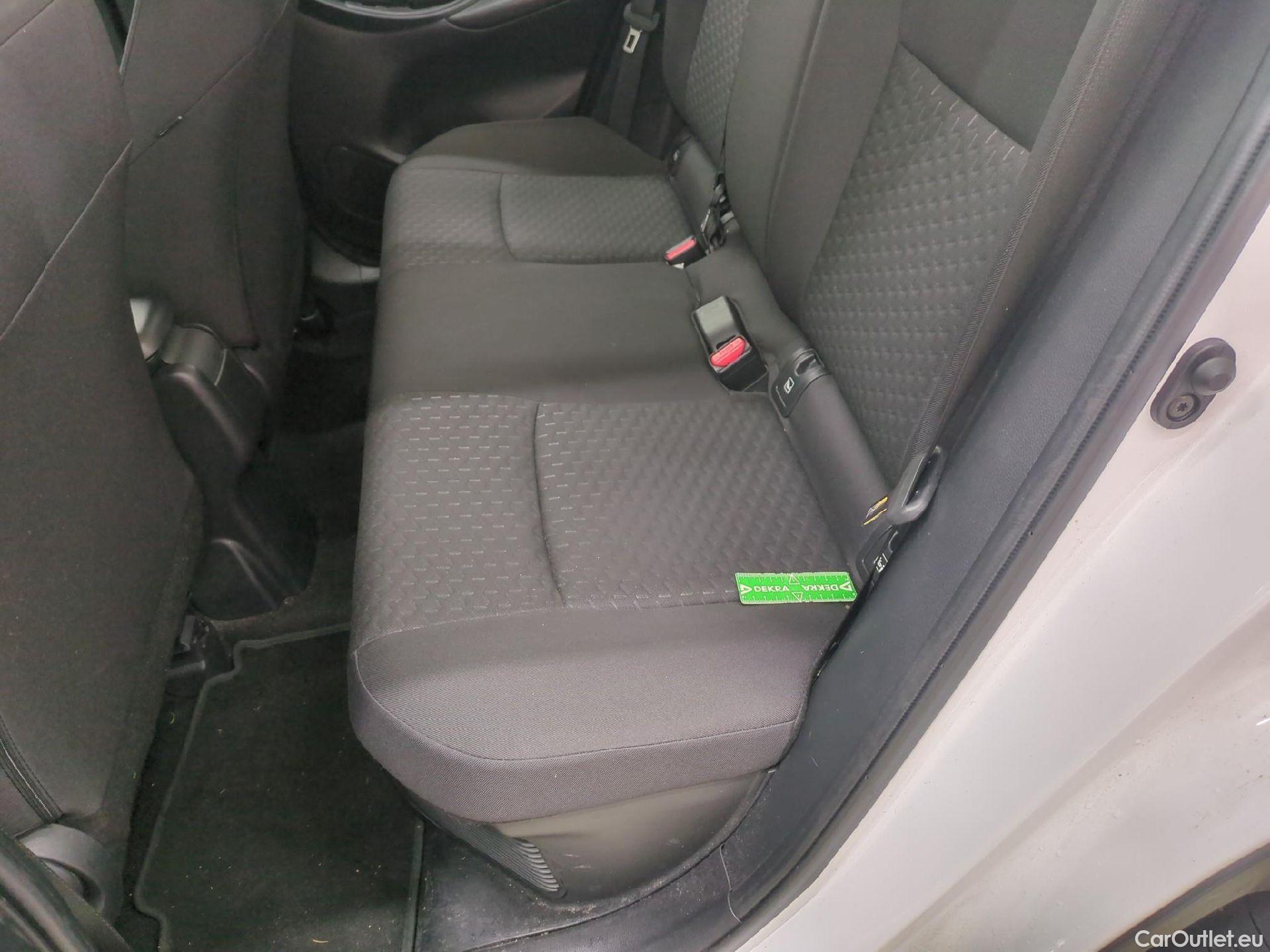  Toyota  Yaris Cross TOYOTA  Hybride / 2021 / 5P / SUV 1.5 HYBRID 116H DYNAMIC AUTO #10