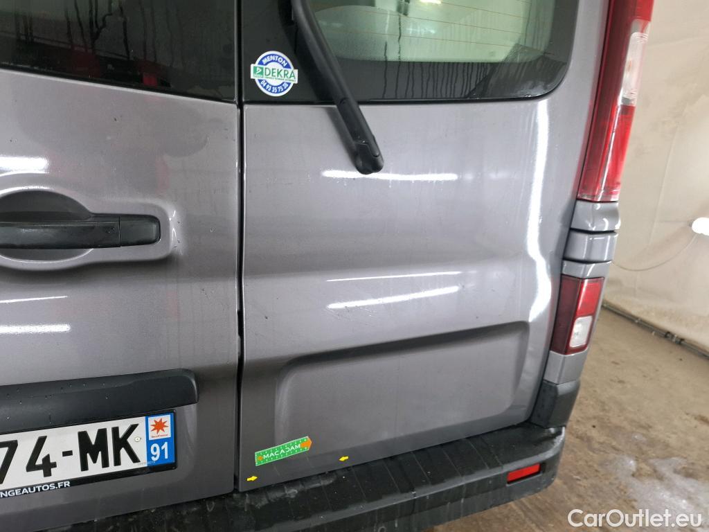  Renault  Trafic  III Combi L2H1 3 0t (8/9 Sièges) Life 2.0 dCi 145CV BVM6 9 Sieges E6dT #15