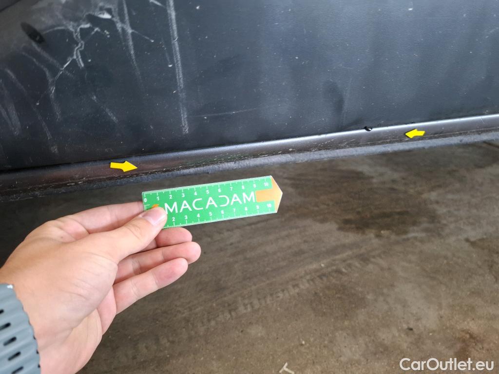  Renault  Trafic  III Combi L2H1 3 0t (8/9 Sièges) Life 2.0 dCi 145CV BVM6 9 Sieges E6dT #22