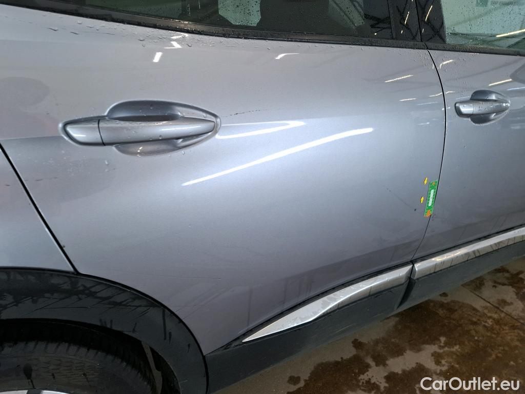  Peugeot  3008 PEUGEOT  / 2020 / 5P / SUV 1.6 HYBRID 225 E-EAT8 Allure Pack #8