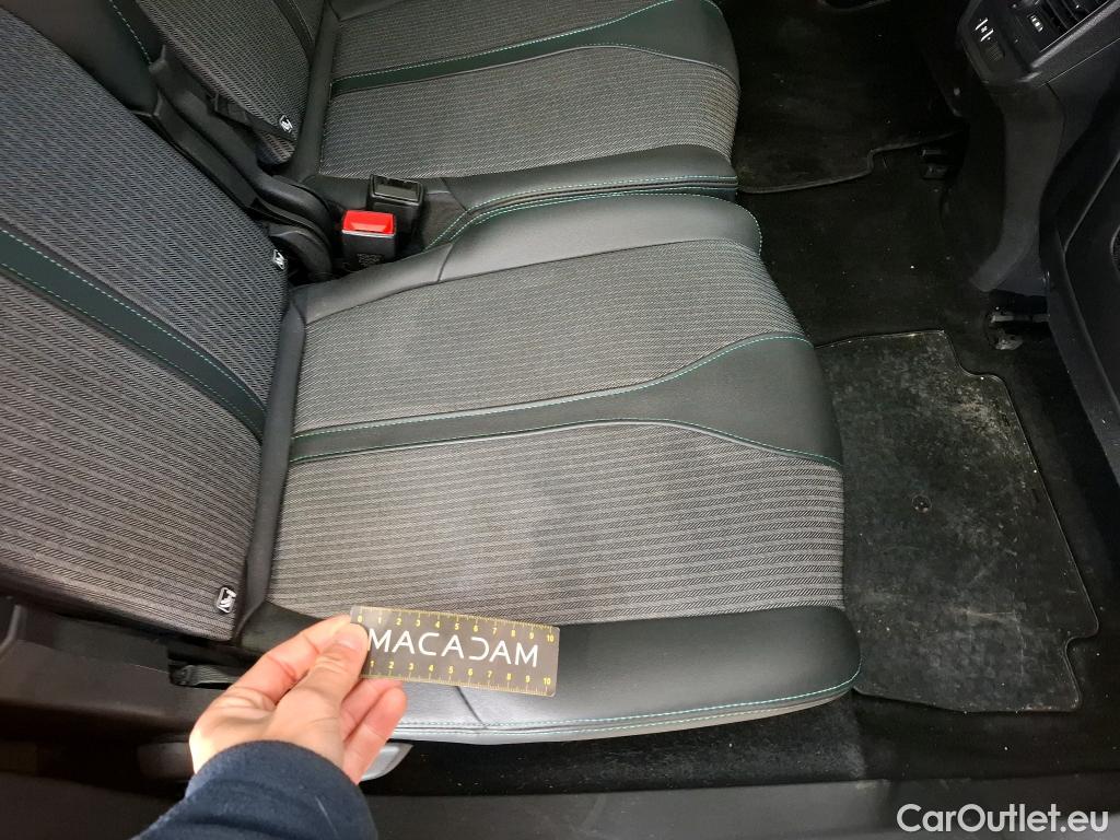  Peugeot  5008  Allure Pack 1.5 HDi 130CV BVA8 7 Sieges E6d #22