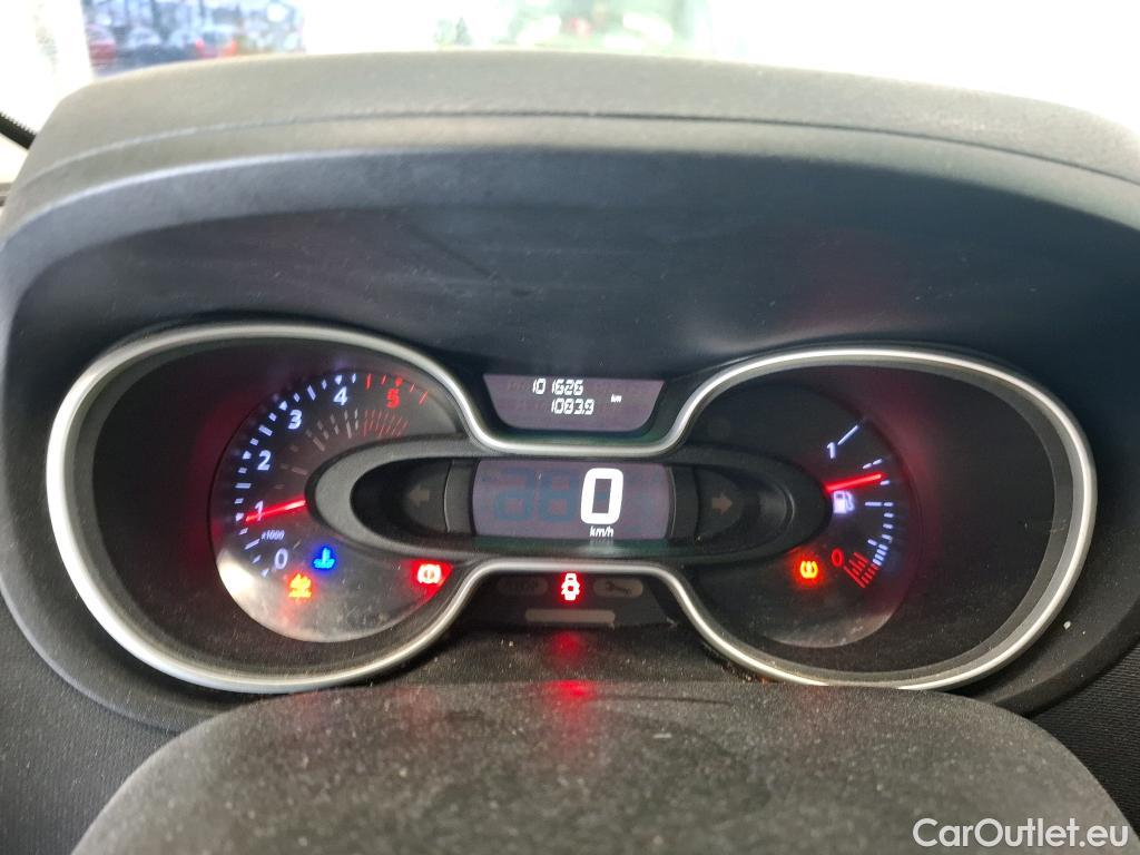  Renault  Trafic  III Combi L2H1 3 0t (8/9 Sièges) Life 2.0 dCi 145CV BVM6 9 Sieges E6dT #48