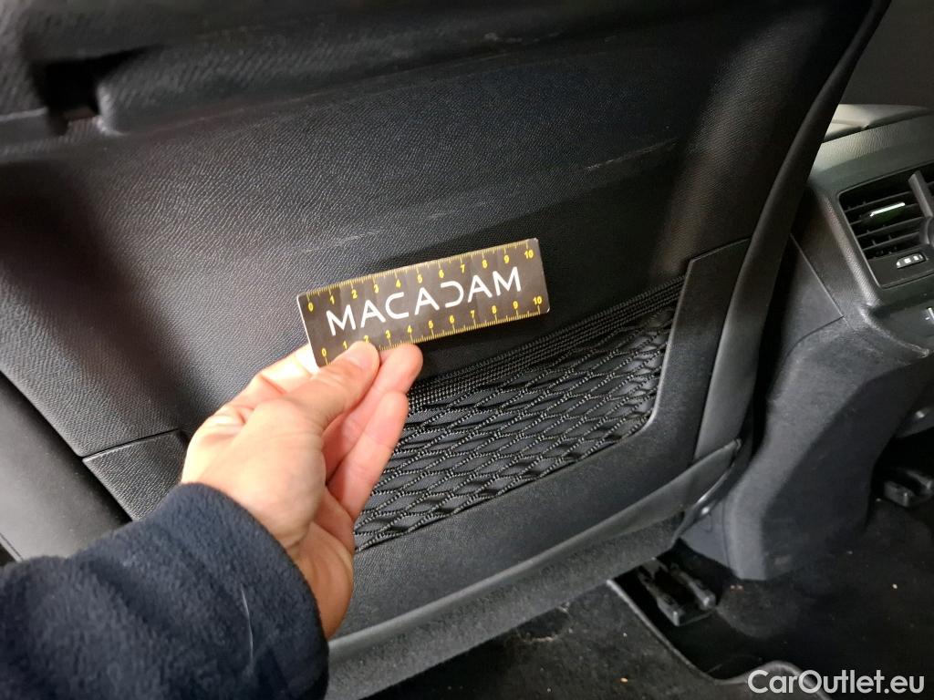  Peugeot  5008  Allure Pack 1.5 HDi 130CV BVA8 7 Sieges E6d #33