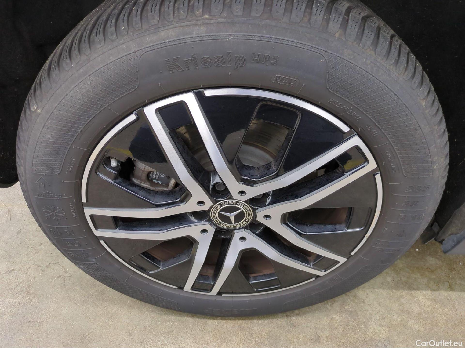  Mercedes  GLA MERCEDES-BENZ  / 2020 / 5P / SUV 1.3  250 e BUSINESS LINE DCT #13