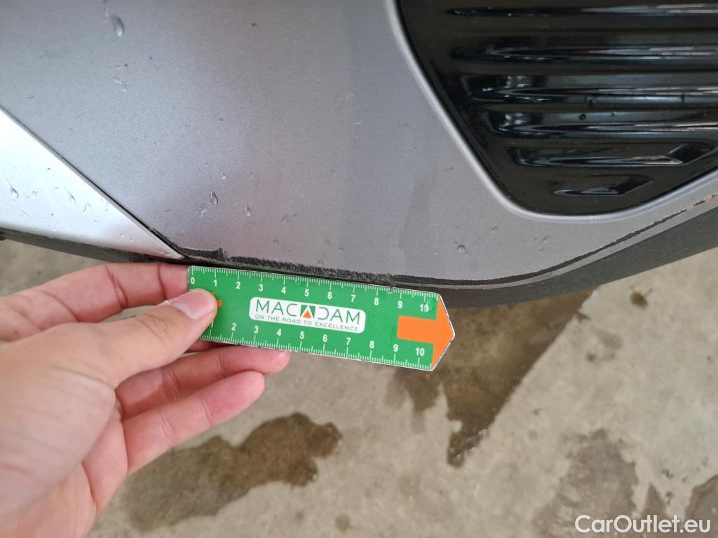  Peugeot  3008 PEUGEOT  / 2020 / 5P / SUV 1.6 HYBRID 225 E-EAT8 Allure Pack #3