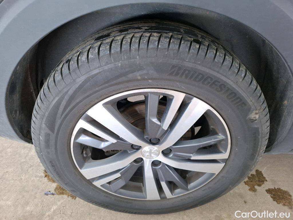  Peugeot  5008  Allure Pack 1.5 HDi 130CV BVA8 7 Sieges E6d #35