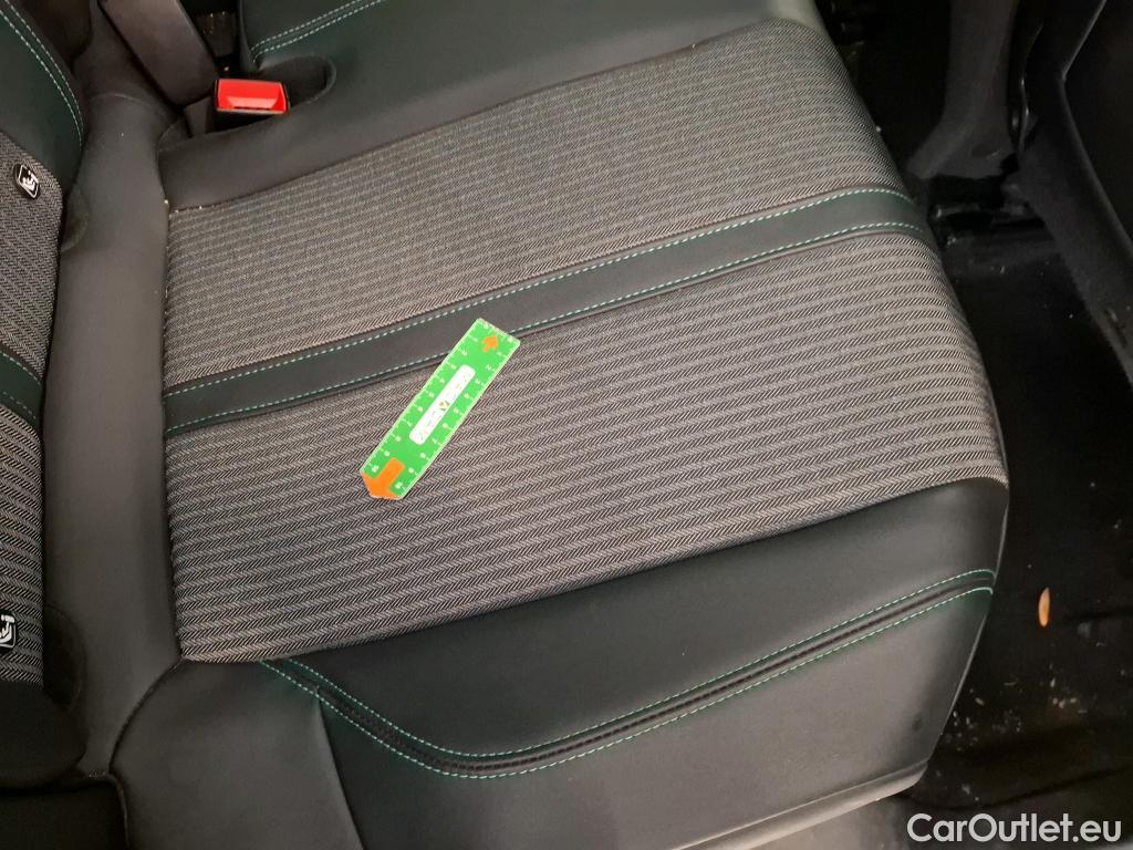  Peugeot  3008 PEUGEOT  / 2020 / 5P / SUV 1.6 HYBRID 225 E-EAT8 Allure Pack #12