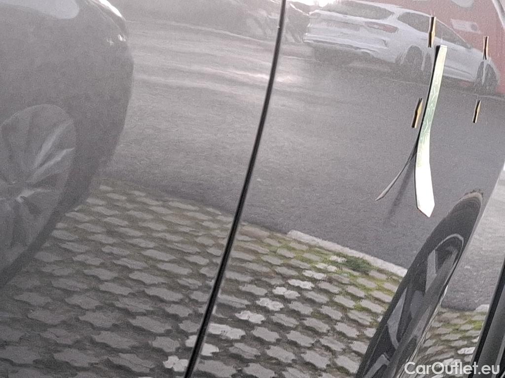  Nissan  Juke NISSAN  / 2019 / 5P / Crossover DIG-T 114 BVM6 Business Edition #4