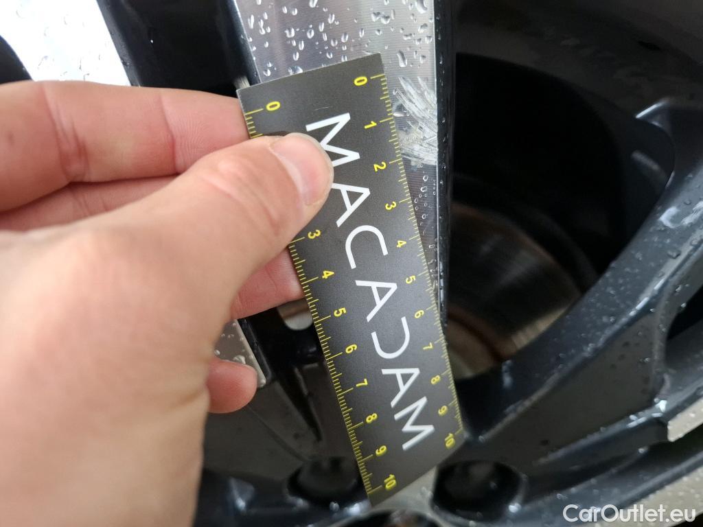  Peugeot  3008  Allure Pack 1.2 PureTech 130CV BVA8 E6d #33