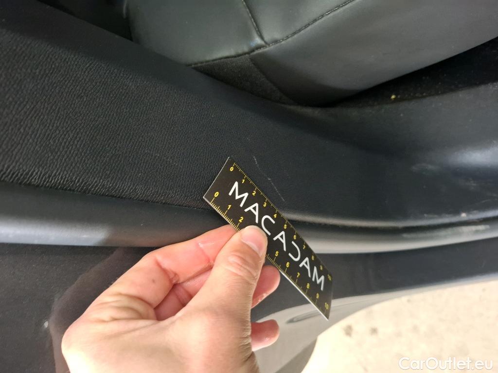  Peugeot  3008  Allure Pack 1.2 PureTech 130CV BVA8 E6d #18