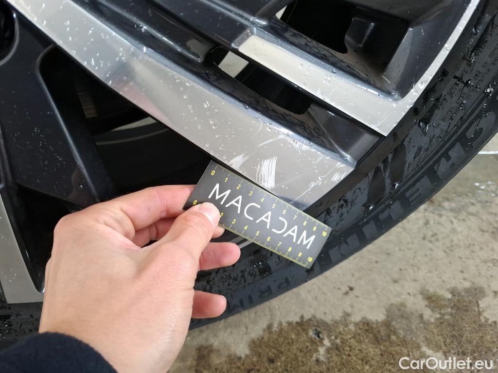  Peugeot  3008  Allure Pack 1.2 PureTech 130CV BVA8 E6d #13