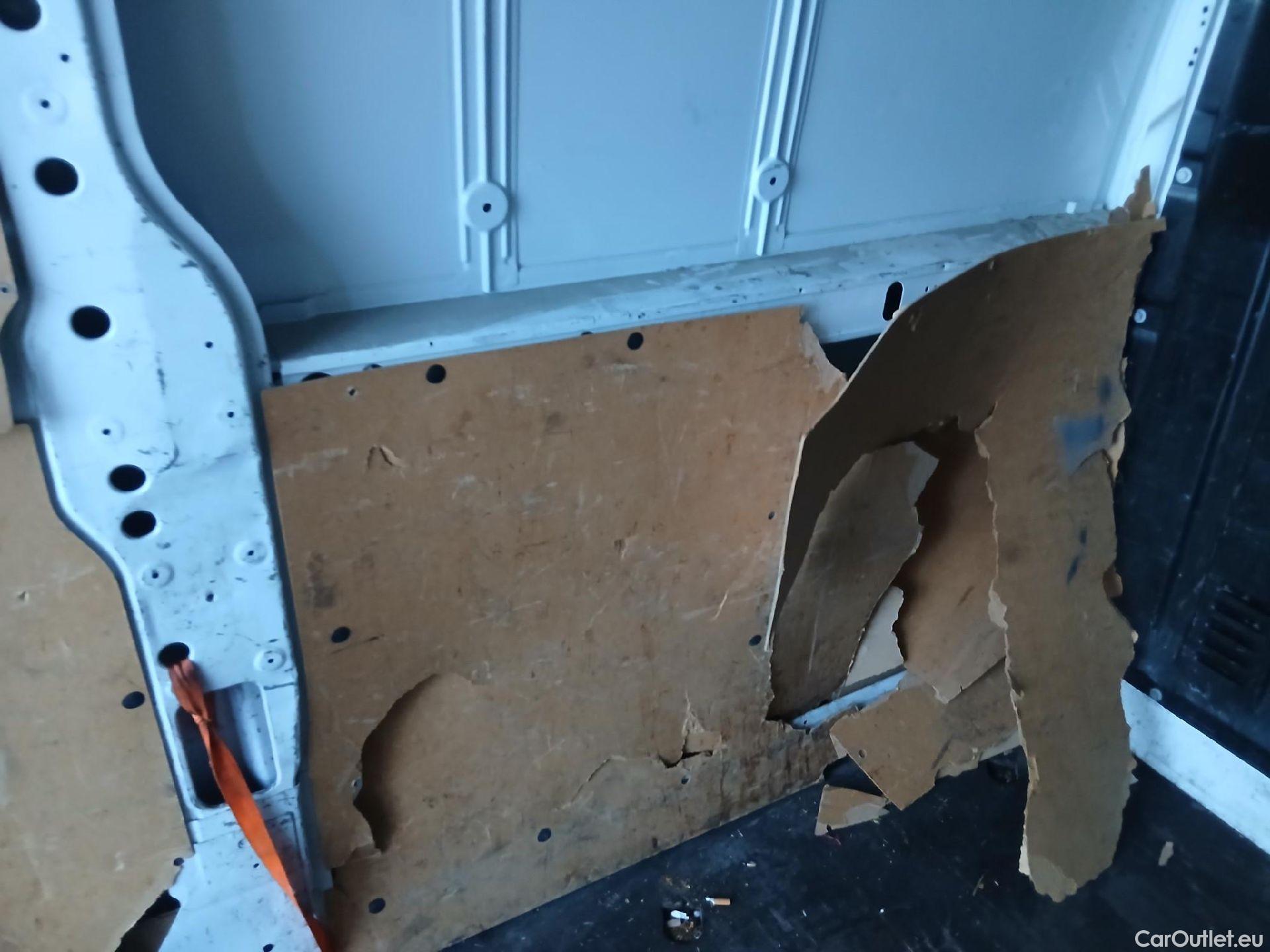  Nissan  NV400 NISSAN  / 2011 / 4P / furgón L2H2 3,5T 2.3dCi 99kW FWD Optima #20