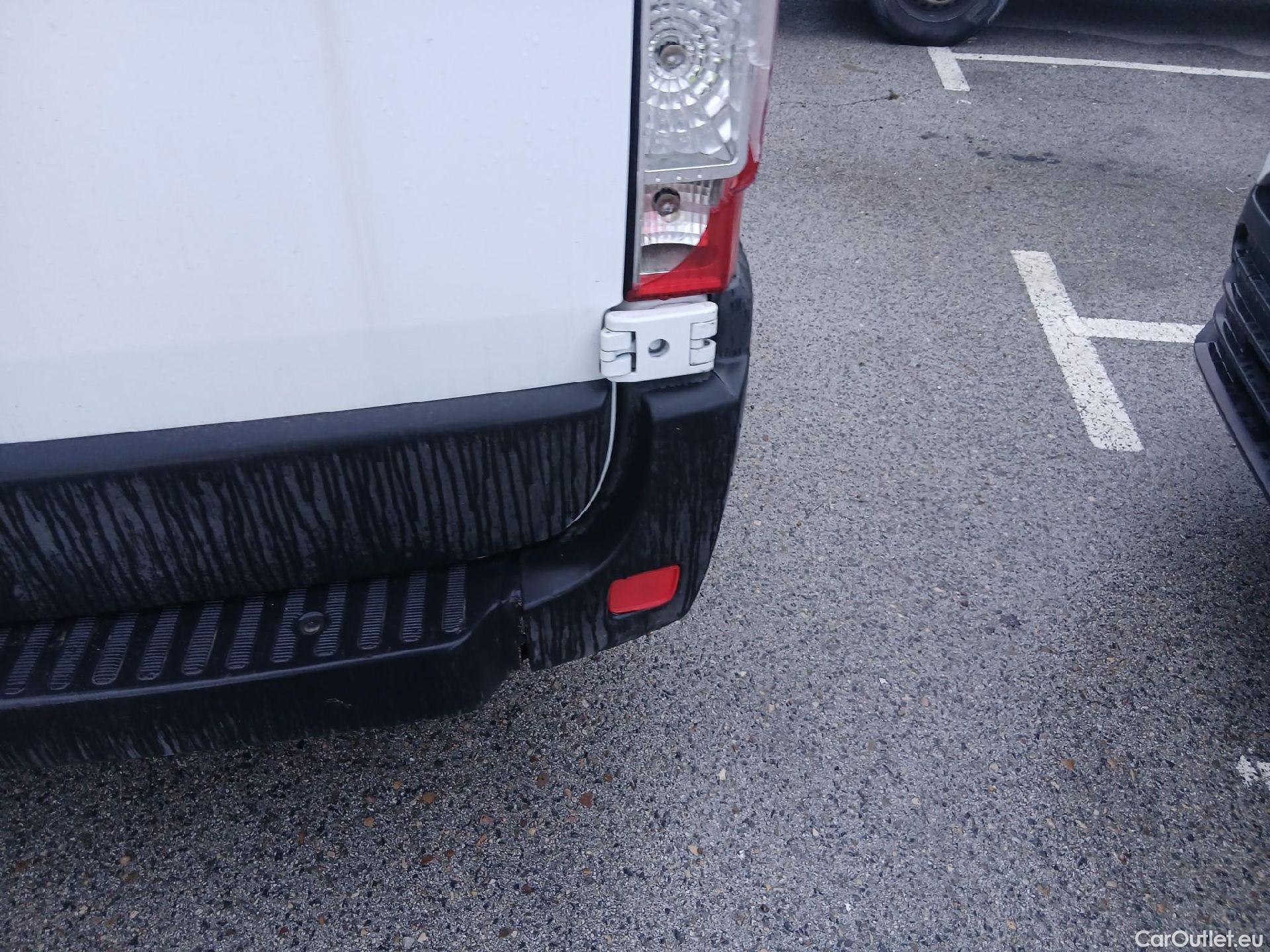  Nissan  NV400 NISSAN  / 2011 / 4P / furgón L2H2 3,5T 2.3dCi 99kW FWD Optima #62