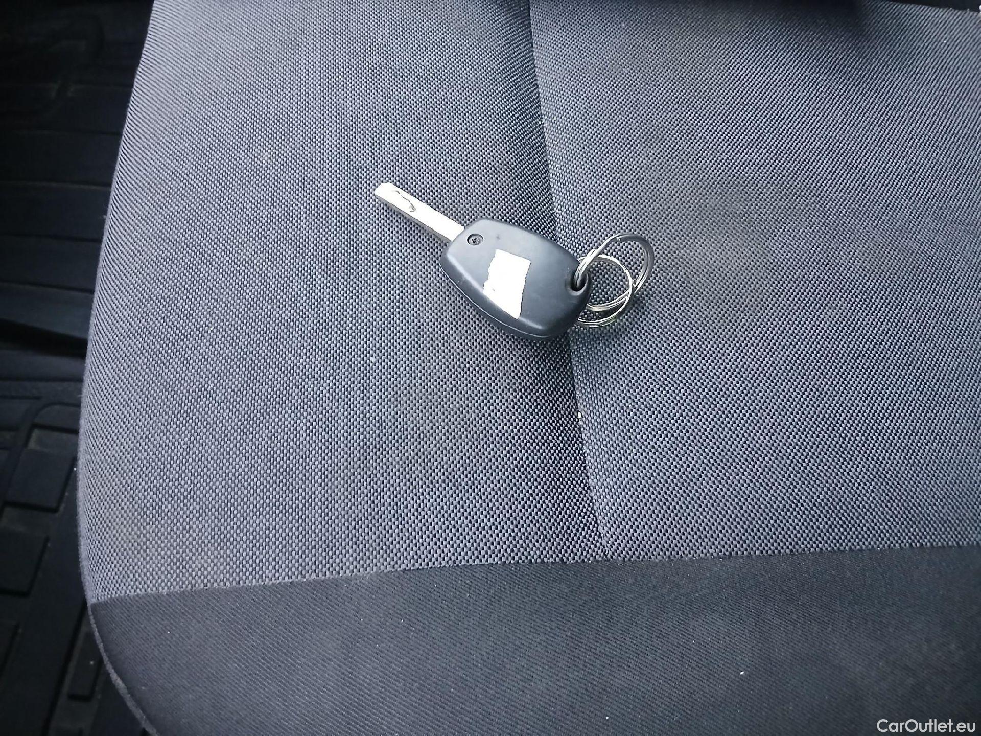  Nissan  NV400 NISSAN  / 2011 / 4P / furgón L2H2 3,5T 2.3dCi 99kW FWD Optima #2