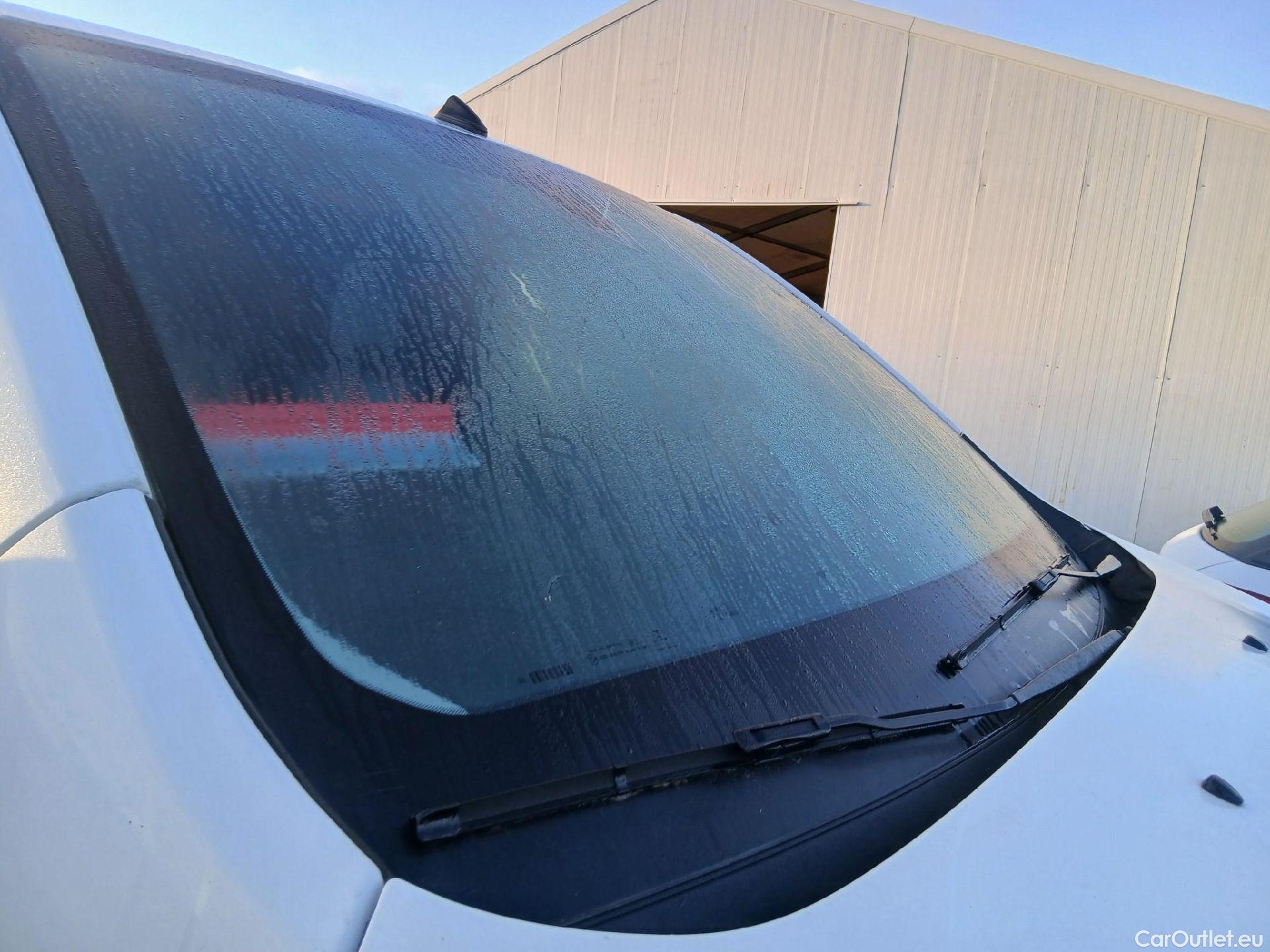  Opel  Vivaro OPEL  / 2019 / 4P / furgón 1.5 Diésel 88kW (120CV) M Std Select #12