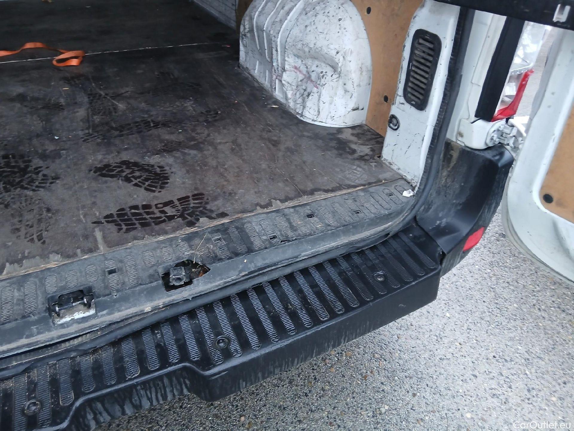  Nissan  NV400 NISSAN  / 2011 / 4P / furgón L2H2 3,5T 2.3dCi 99kW FWD Optima #28