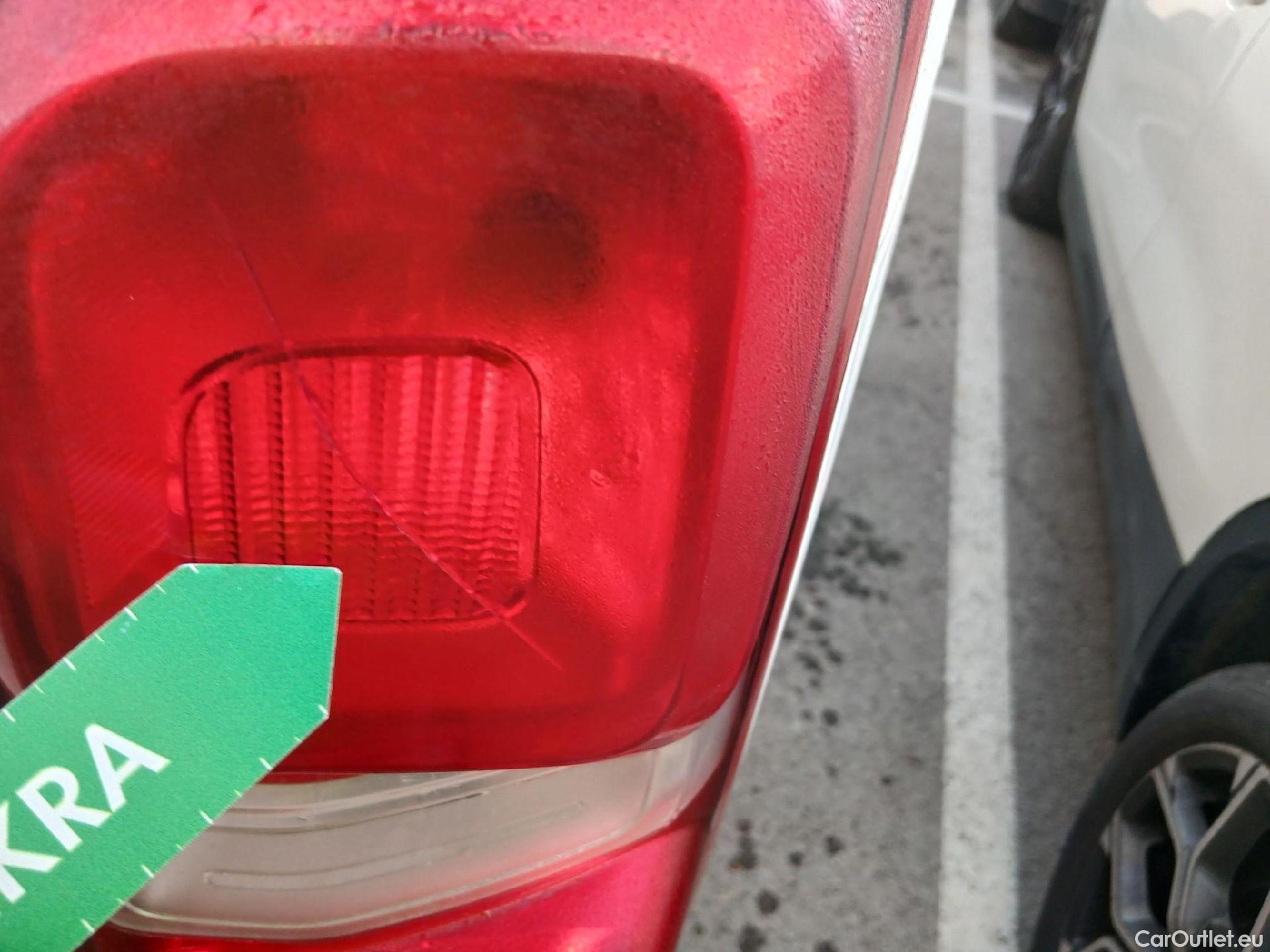  Opel  Vivaro OPEL  / 2019 / 4P / furgón 1.5 Diésel 88kW (120CV) M Std Select #41