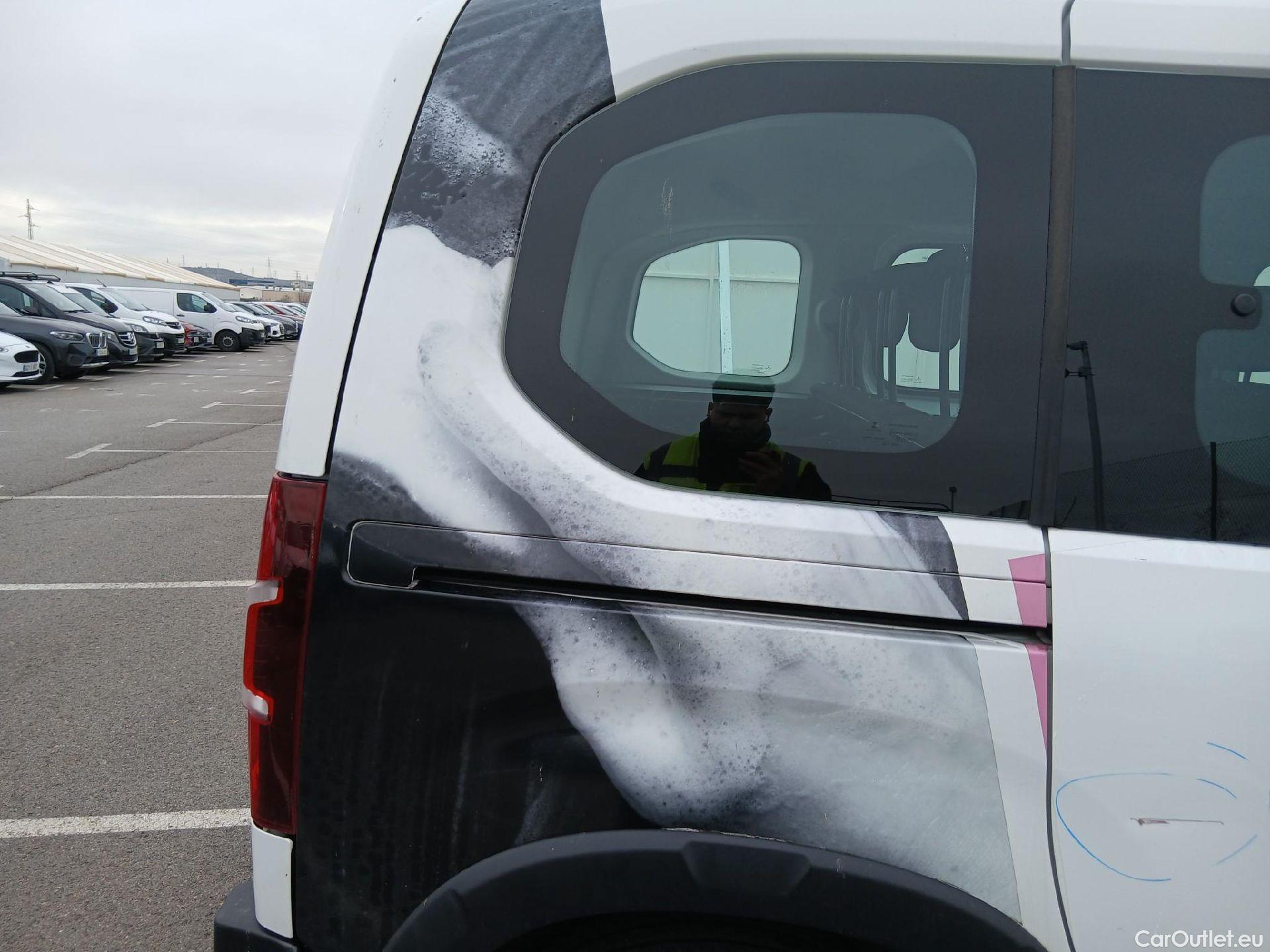  Peugeot  RIFTER PEUGEOT  / 2018 / 4P / combi Active Standard BlueHDi 73kW (IND) (AC2) #28