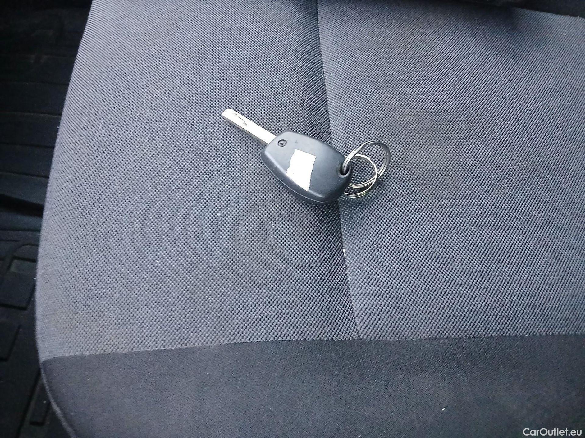  Nissan  NV400 NISSAN  / 2011 / 4P / furgón L2H2 3,5T 2.3dCi 99kW FWD Optima #4