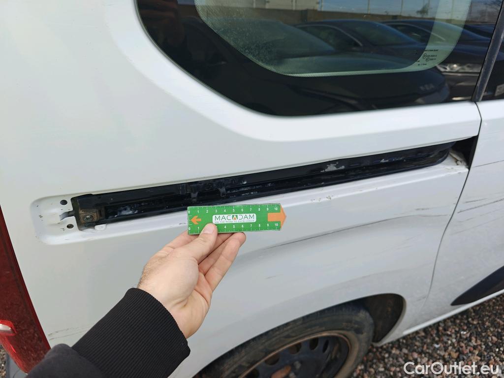  Opel  Combo OPEL  Life / 2018 / 5P / combi 1.5 TD 75kW (100CV) S/S Edition L (IND) #55