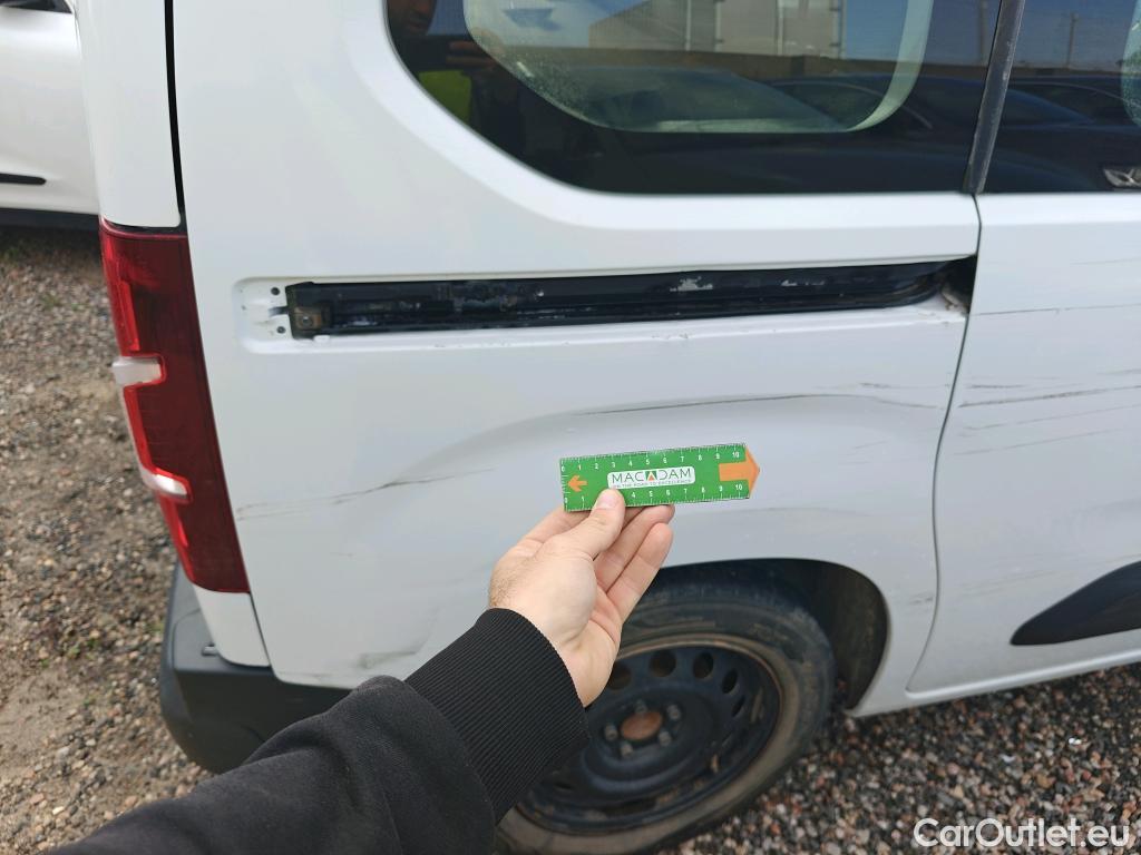  Opel  Combo OPEL  Life / 2018 / 5P / combi 1.5 TD 75kW (100CV) S/S Edition L (IND) #8