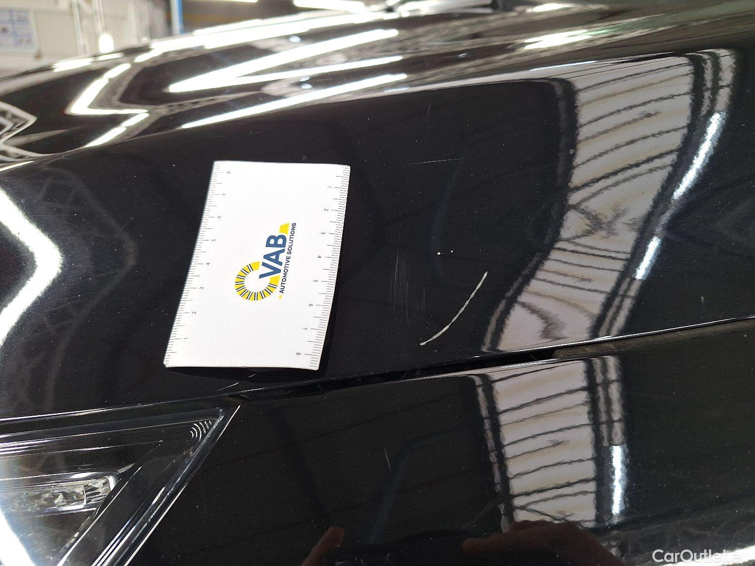  Ford  S-Max Ford,  '15, Ford  2.0 TDCi 110kW S/S Aut. Titanium 5d #28