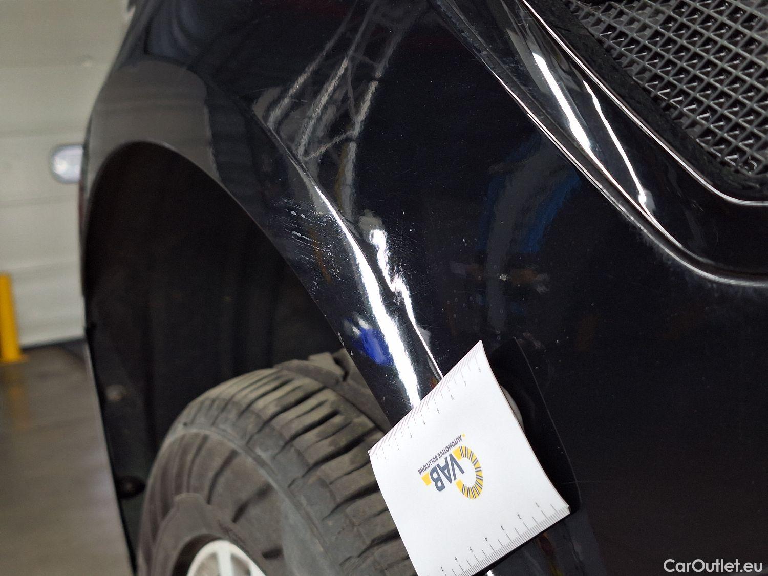  Ford  S-Max Ford,  '15, Ford  2.0 TDCi 110kW S/S Aut. Titanium 5d #17