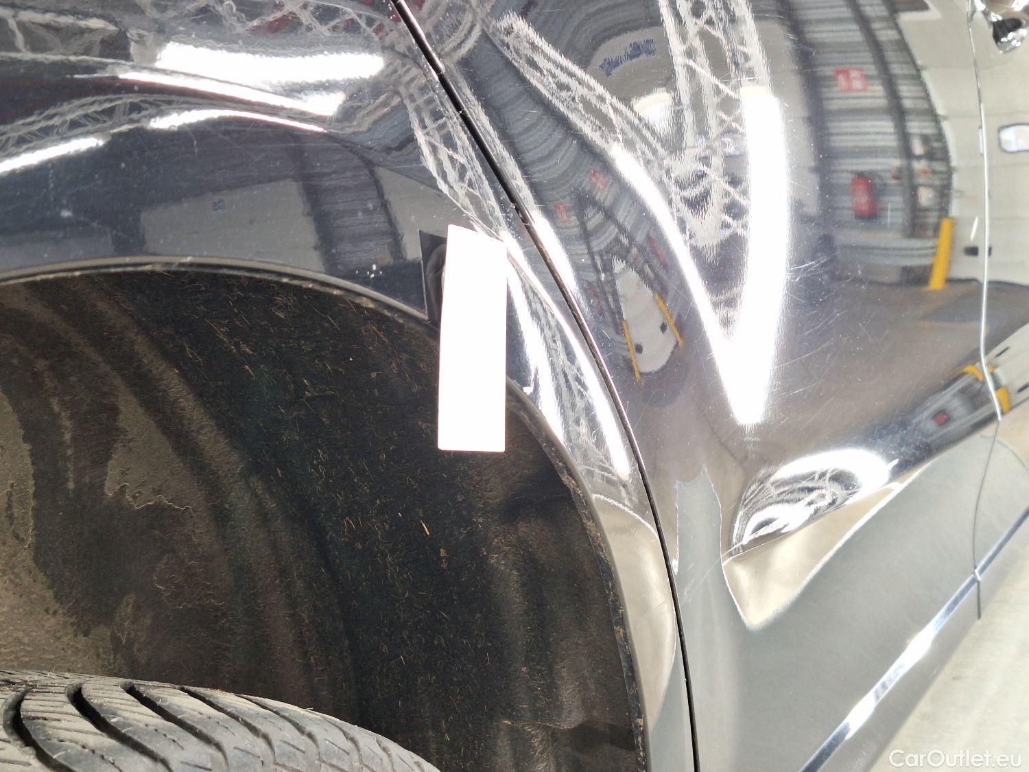  Ford  S-Max Ford,  '15, Ford  2.0 TDCi 110kW S/S Aut. Titanium 5d #21