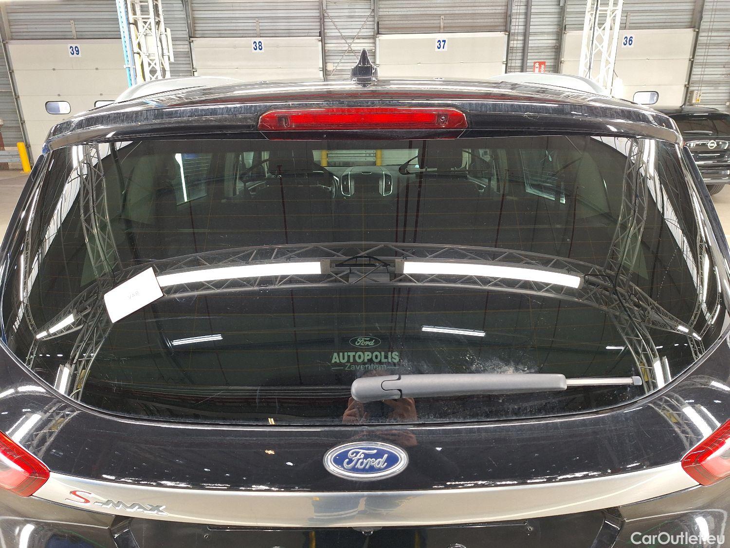  Ford  S-Max Ford,  '15, Ford  2.0 TDCi 110kW S/S Aut. Titanium 5d #29