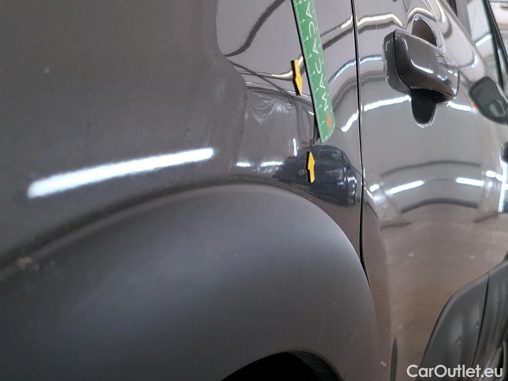  Citroen  C3 CITROEN  5p Berline PureTech 110  BVM6 Shine Business #11