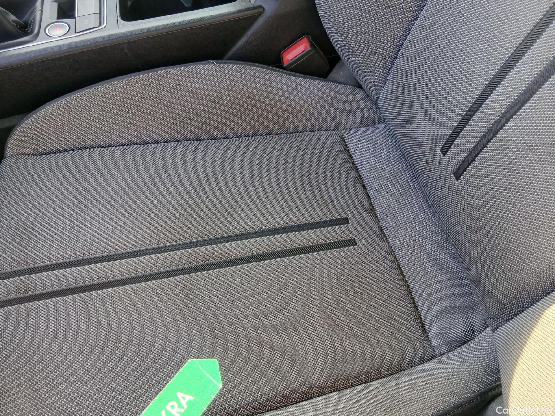  Seat  Leon SEAT Nuevo León / 2020 / 5P / familiar SP 2.0 TDI 85kW Style Go(SP) #39